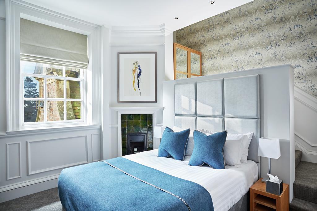 Barnett Hill 4*